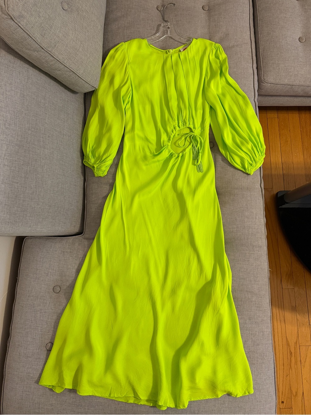 FARM Rio Lime Green Twist-Ring Midi Dress - Picture 4 of 9